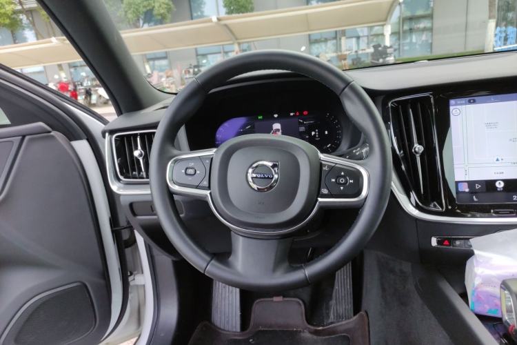 Used Volvo S60 2023 B4 Zhiyi Luxury Edition Steering Wheel