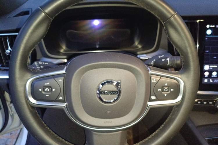 Used Volvo S60 2023 B4 Zhiyi Luxury Edition Steering Wheel