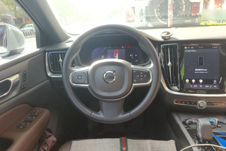 Used Volvo S60 2023 B4 Zhiyi Luxury Edition Steering Wheel