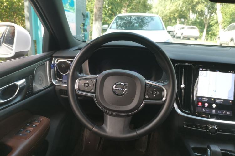 Used Volvo S60 2023 B4 Zhiyi Luxury Edition Steering Wheel