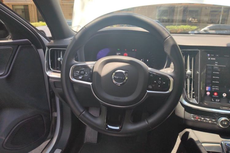 Used Volvo S60 2023 B5 Zhiya Sport Edition Steering Wheel