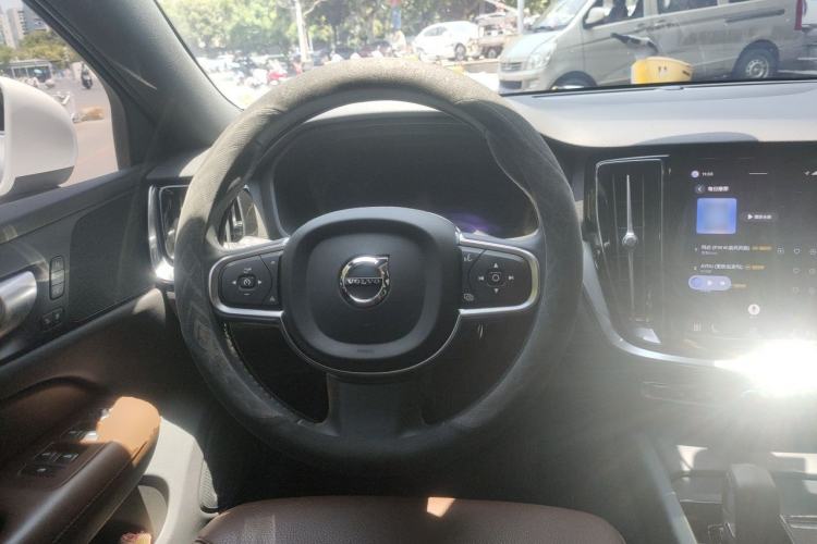 Used Volvo S60 2023 B4 Zhiyi Luxury Edition Steering Wheel