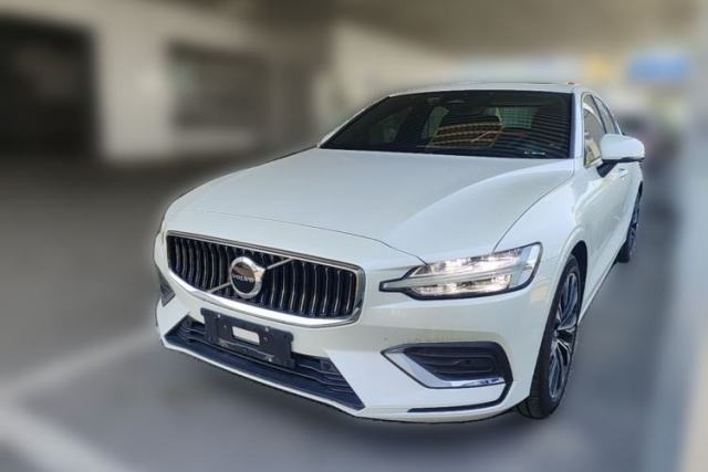 Used Volvo S60 2023 B4 Zhiyuan Luxury Edition