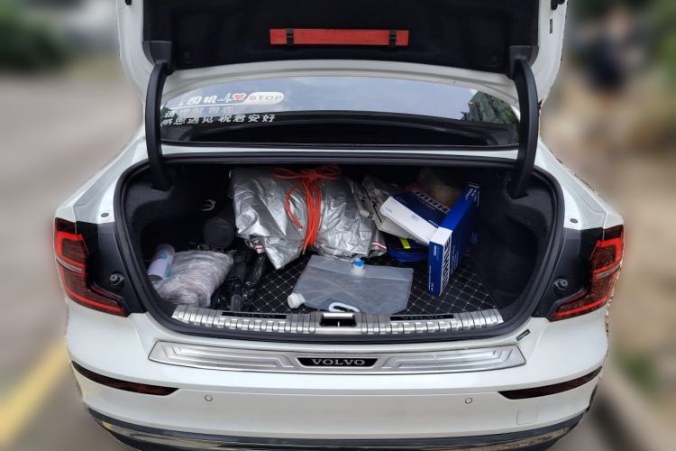 Used Volvo S60 2023 B4 Zhiyi Luxury Edition Trunk