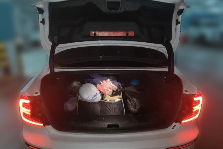 Used Volvo S60 2023 B4 Zhiyi Luxury Edition Trunk