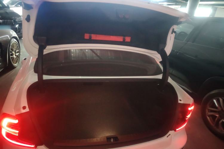 Used Volvo S60 2023 B4 Zhiyuan Sport Edition Trunk