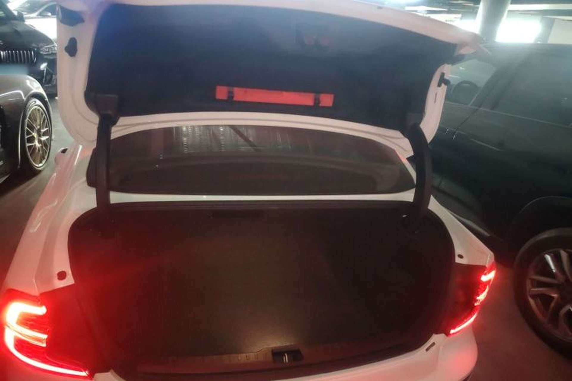 Used Volvo S60 2023 B4 Zhiyuan Sport Edition Trunk