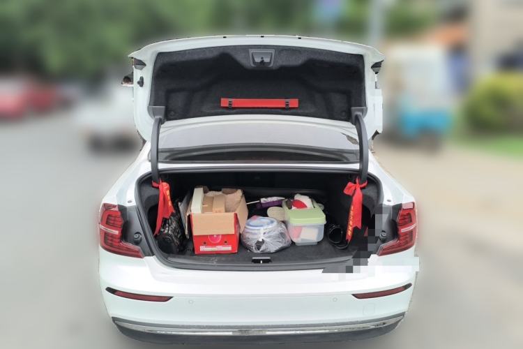 Used Volvo S60 2023 B4 Zhiyuan Sport Edition Trunk