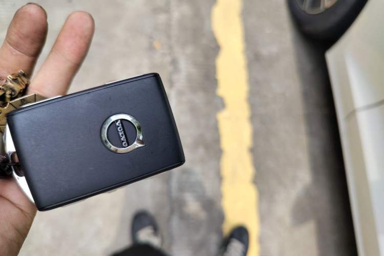 Used Volvo S60 2023 B4 Zhiyi Luxury Edition Vehicle Key