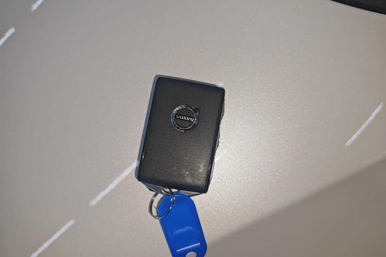 Used Volvo S60 2023 B4 Zhiyi Luxury Edition Vehicle Key