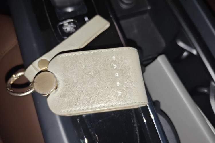 Used Volvo S60 2023 B4 Zhiyi Luxury Edition Vehicle Key