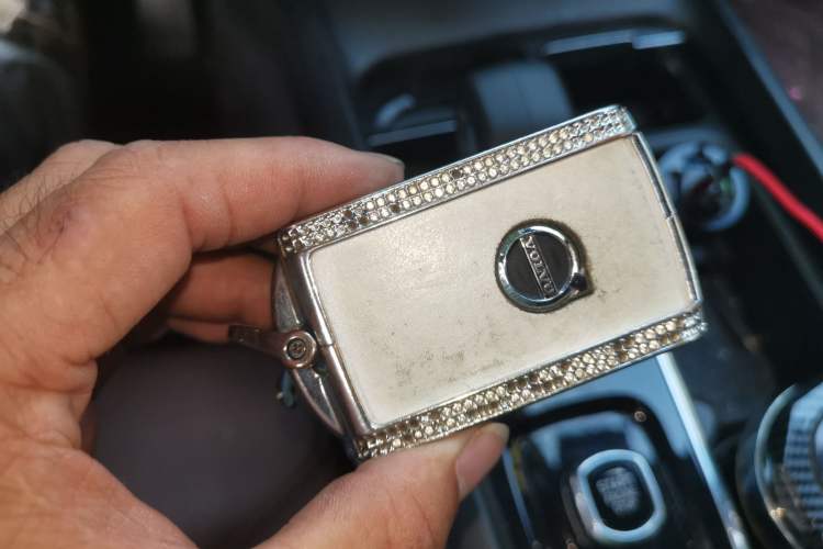 Used Volvo S60 2023 B4 Zhiyi Luxury Edition Vehicle Key