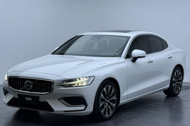 Used Volvo S60 2023 B4 Zhiyuan Luxury Edition