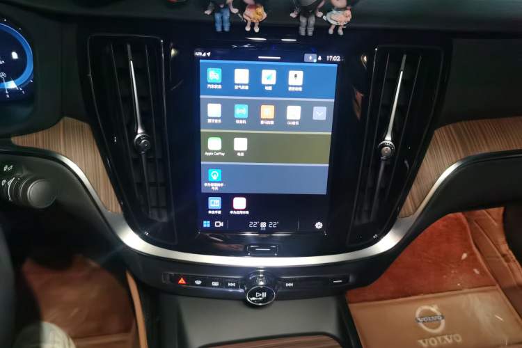 Used Volvo S60 2023 B4 Zhiyi Luxury Edition Audio And AC Panel