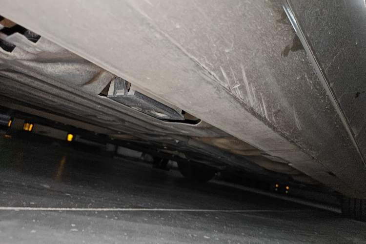 Used Volvo S60 2023 B4 Zhiyi Luxury Edition Chassis Rear Right