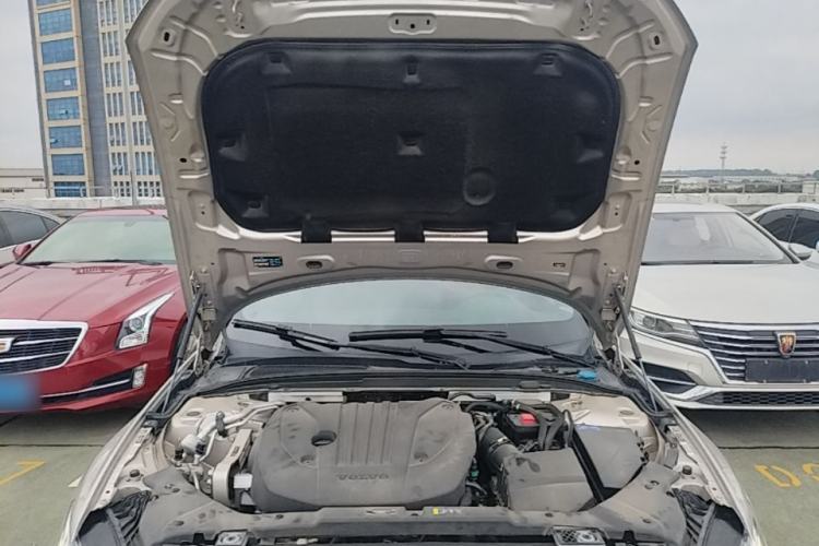 Used Volvo S60 2023 B4 Zhiyi Luxury Edition Engine Bay