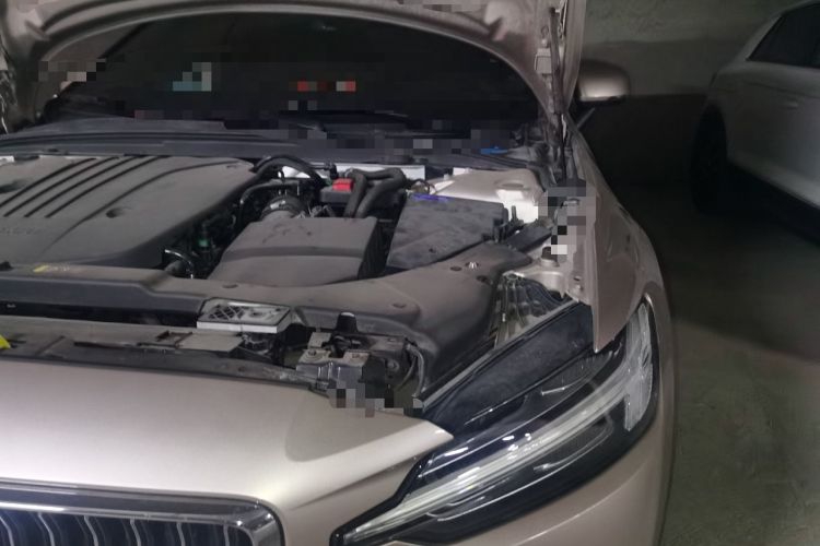 Used Volvo S60 2023 B4 Zhiyi Luxury Edition Engine Bay Left