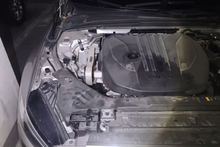 Used Volvo S60 2023 B4 Zhiyi Luxury Edition Engine Bay Right