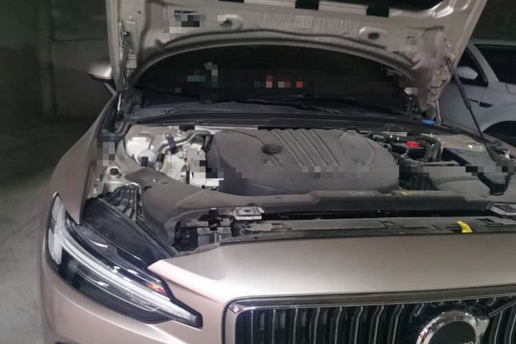 Used Volvo S60 2023 B4 Zhiyi Luxury Edition Engine Bay Right
