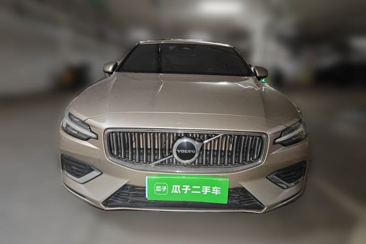 Used Volvo S60 2023 B4 Zhiyi Luxury Edition Front