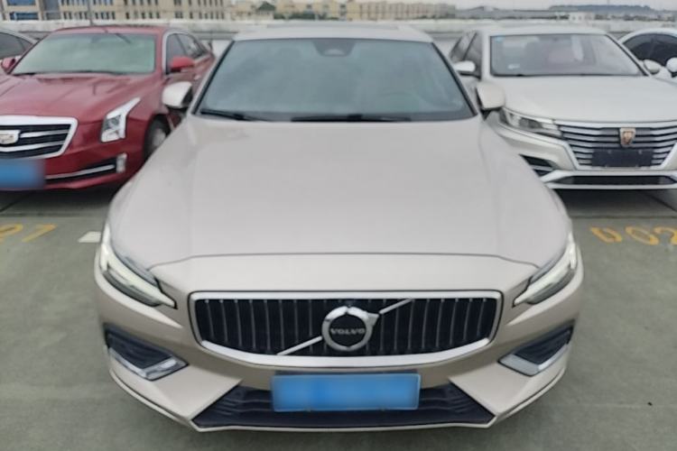 Used Volvo S60 2023 B4 Zhiyi Luxury Edition Front