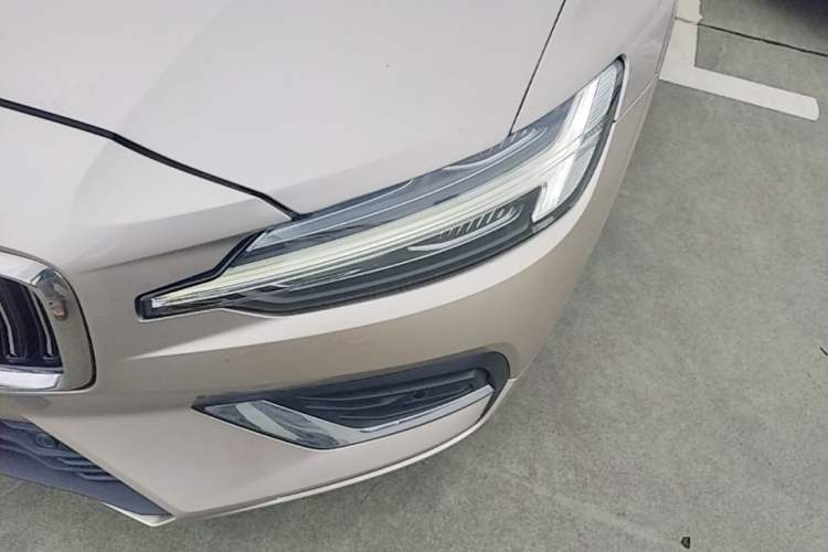 Used Volvo S60 2023 B4 Zhiyi Luxury Edition Left Front Headlight