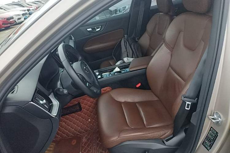 Used Volvo S60 2023 B4 Zhiyi Luxury Edition Left Front Seat