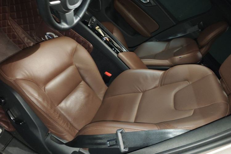 Used Volvo S60 2023 B4 Zhiyi Luxury Edition Left Front Seat