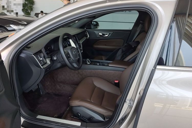 Used Volvo S60 2023 B4 Zhiyi Luxury Edition Left Front Seat