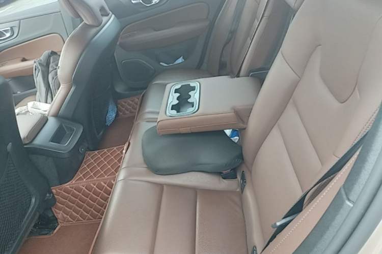 Used Volvo S60 2023 B4 Zhiyi Luxury Edition Left Rear Seat