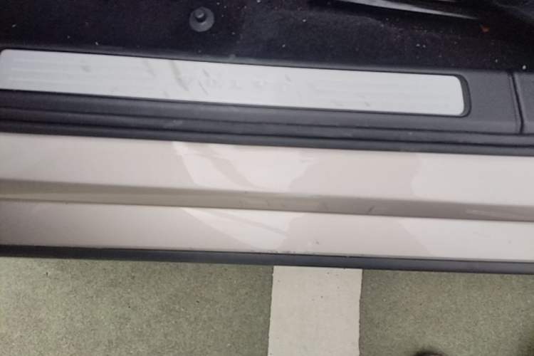Used Volvo S60 2023 B4 Zhiyi Luxury Edition Left Side Sill