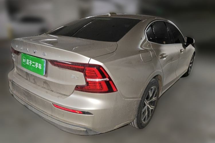 Used Volvo S60 2023 B4 Zhiyi Luxury Edition Rear Right 45 Deg