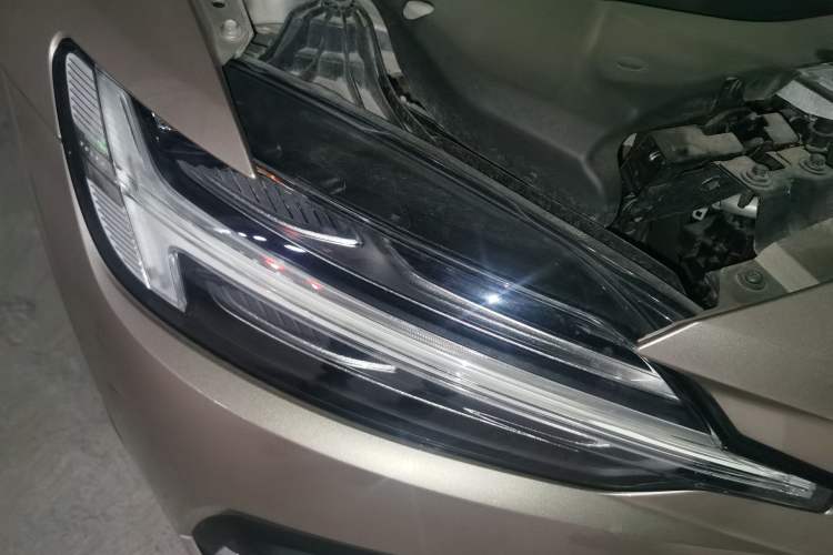 Used Volvo S60 2023 B4 Zhiyi Luxury Edition Right Front Headlight