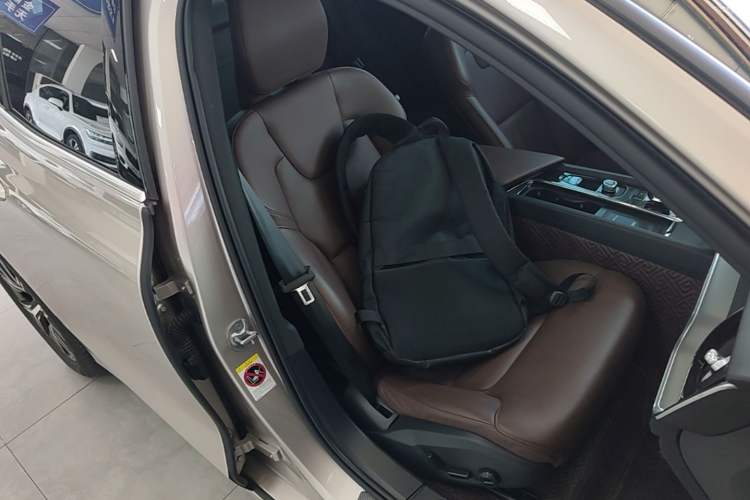 Used Volvo S60 2023 B4 Zhiyi Luxury Edition Right Front Seat