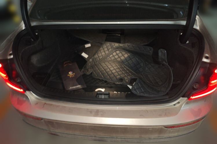 Used Volvo S60 2023 B4 Zhiyi Luxury Edition Trunk