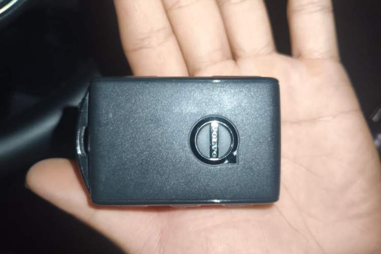 Used Volvo S60 2023 B4 Zhiyi Luxury Edition Vehicle Key