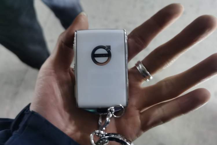 Used Volvo S60 2023 B4 Zhiyi Luxury Edition Vehicle Key