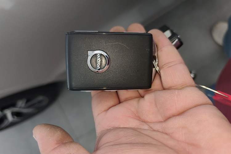 Used Volvo S60 2023 B4 Zhiyi Luxury Edition Vehicle Key