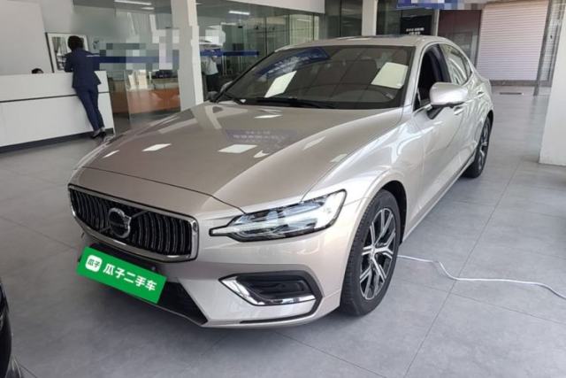 Used Volvo S60 2023 B4 Zhiyi Luxury Edition