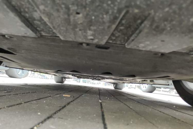 Used Volvo S60 2024 B4 Zhiyi Luxury Edition Chassis Front