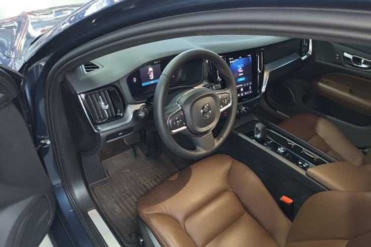 Used Volvo S60 2024 B4 Zhiyi Luxury Edition Driver Seat