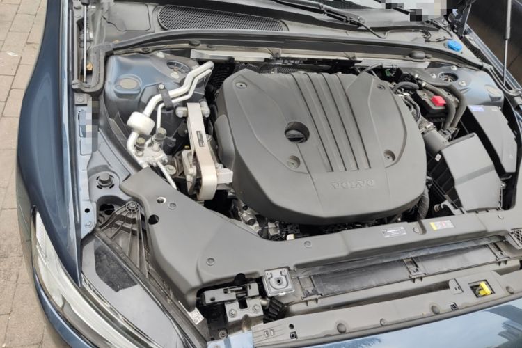 Used Volvo S60 2024 B4 Zhiyi Luxury Edition Engine Bay Right
