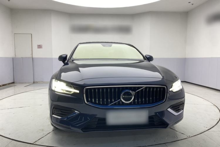 Used Volvo S60 2024 B4 Zhiyuan Luxury Edition Exterior 1