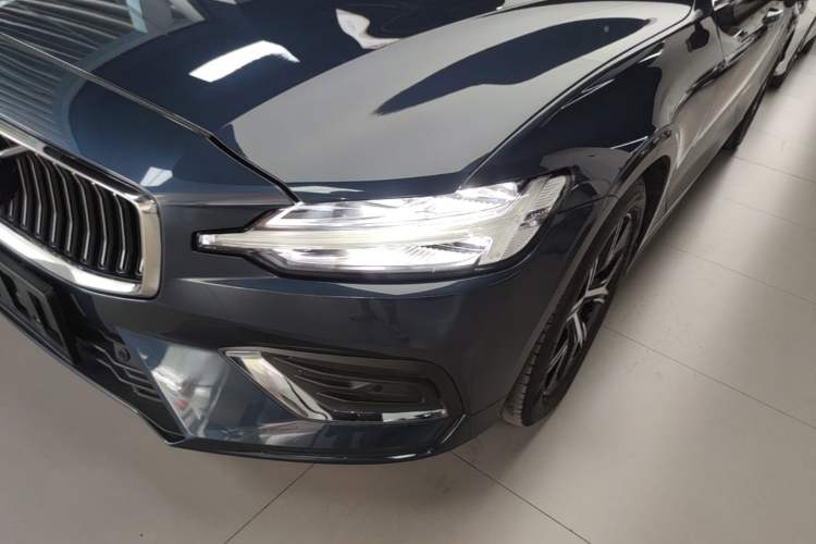 Used Volvo S60 2024 B4 Zhiyi Luxury Edition Left Front Headlight