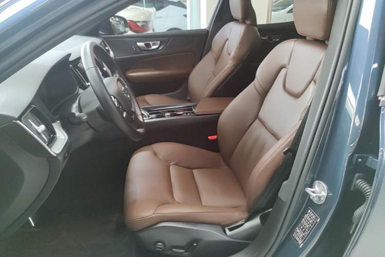 Used Volvo S60 2024 B4 Zhiyi Luxury Edition Left Front Seat