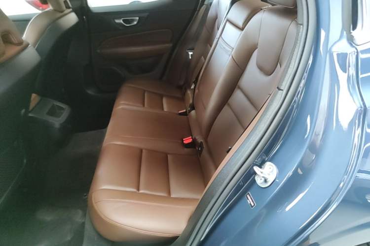 Used Volvo S60 2024 B4 Zhiyi Luxury Edition Left Rear Seat