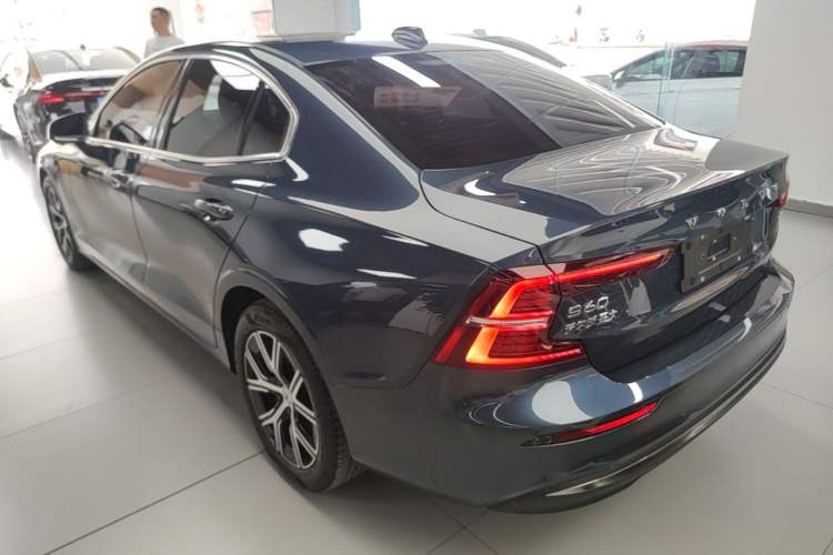 Used Volvo S60 2024 B4 Zhiyi Luxury Edition Rear Left 45 Deg