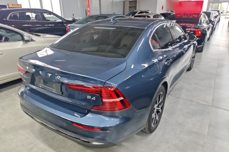 Used Volvo S60 2024 B4 Zhiyi Luxury Edition Rear Right 45 Deg