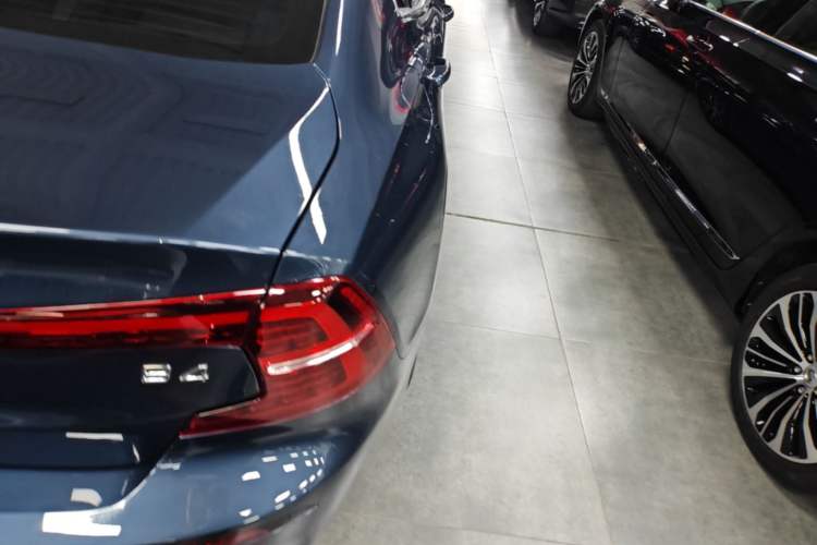 Used Volvo S60 2024 B4 Zhiyi Luxury Edition Right Rear Taillight