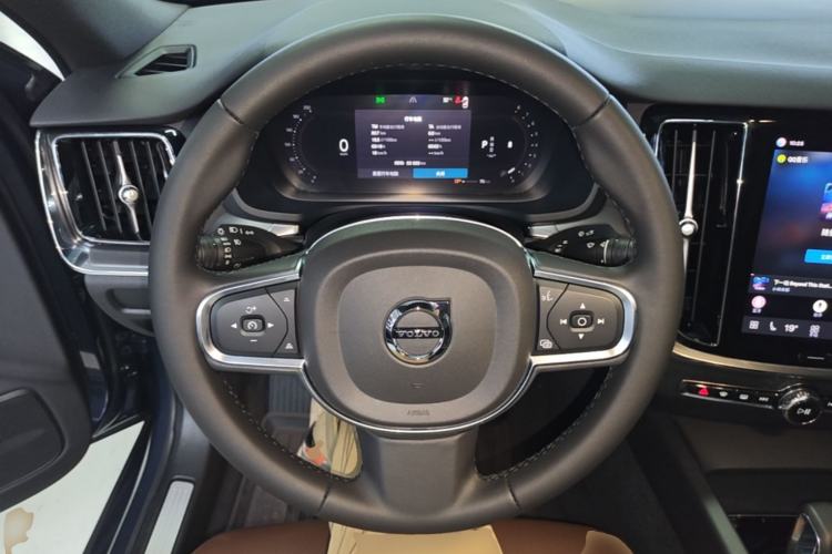 Used Volvo S60 2024 B4 Zhiyi Luxury Edition Steering Wheel